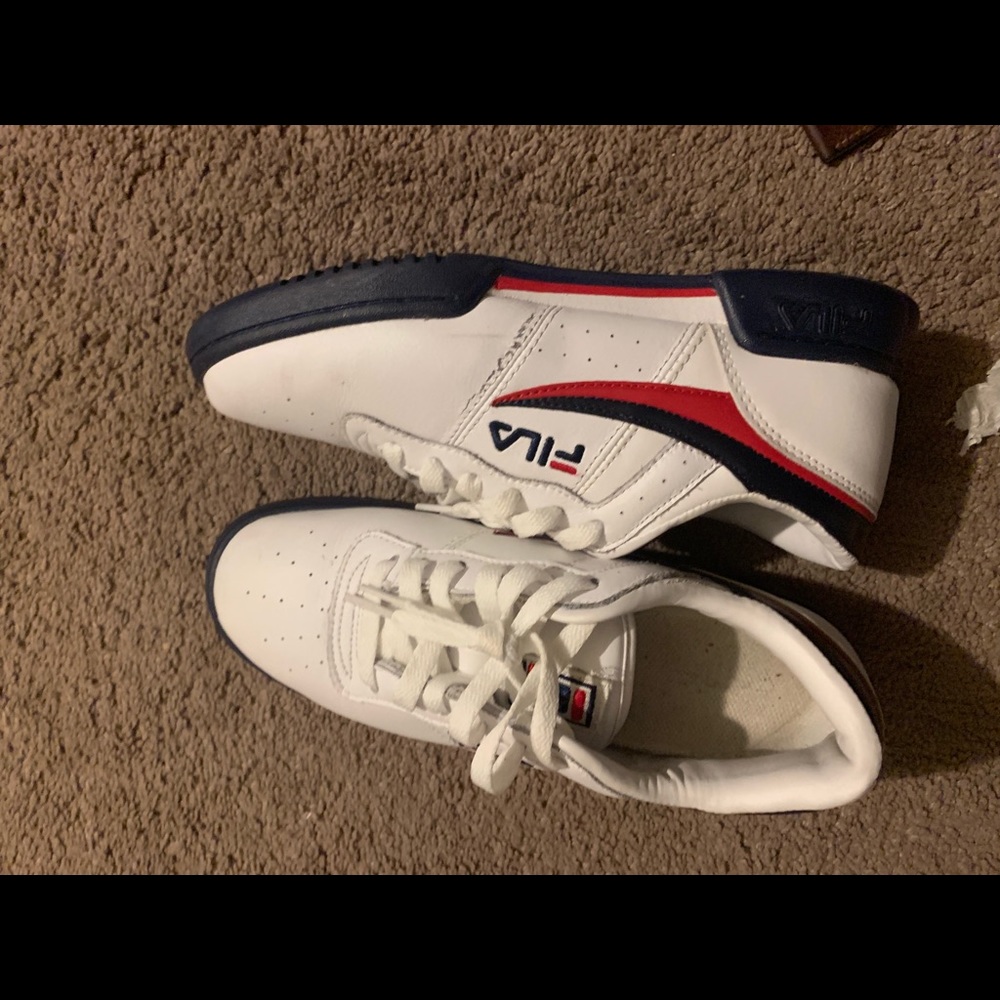 Filas - Picture 2 of 3